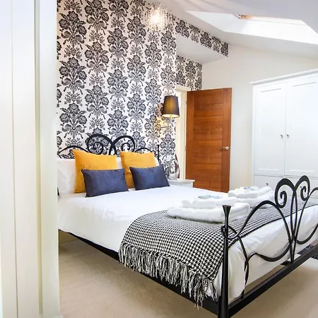 The Coach House * Arnside